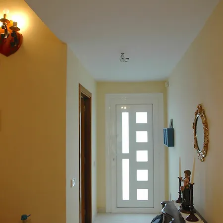 Holiday home Casa Tarradelles By Hauzify Sant Feliu de Guixols