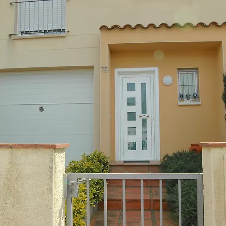 Casa Tarradelles By Hauzify Holiday home Sant Feliu de Guixols